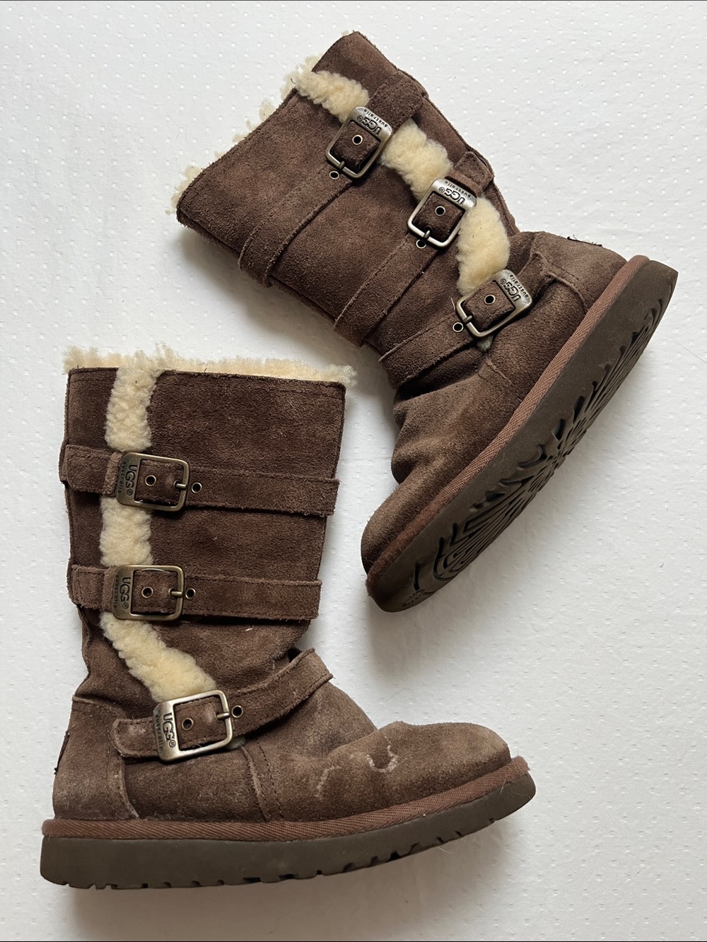 UGG Maddi Youth Brown Suede Triple Buckle Shearling Winter Boots Size 13